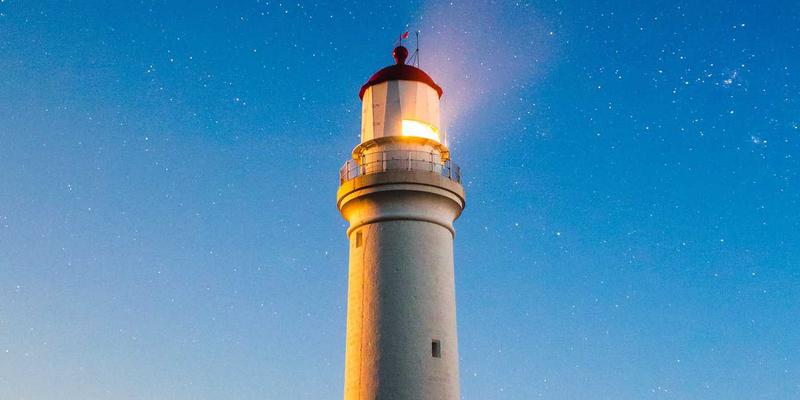 厦门海沧大桥夜景拍摄全攻略：揭秘最佳机位、黄金时间与城市地标摄影技巧